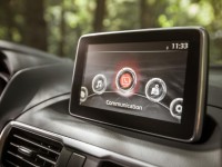 2014-mazda-3i-20l-hatchback-infotainment-display