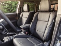 2014-mitsubishi-outlander-gt-interior