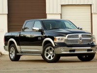 2014-ram-1500-front-three-quarters