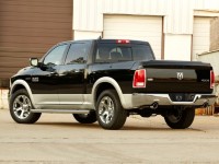 2014-ram-1500-front-three-quarters