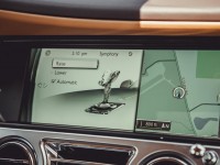 2014-rolls-royce-wraith-infotainment-display