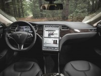 2014 Tesla Model S 60 Interior