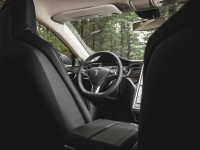 2014 Tesla Model S 60 Interior