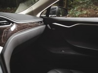 2014 Tesla Model S 60 Interior