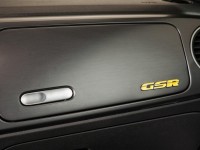 2014-volkswagen-beetle-gsr-glove-box