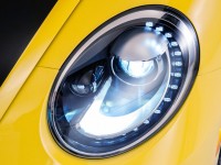 2014-volkswagen-beetle-gsr-headlight-09