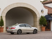 2014_honda_accord_rear