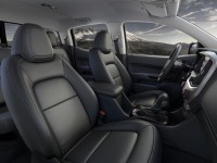 2015 GMC Canyon interior