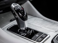 2015-Kia-K900-gear-knob
