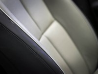 2015-Kia-Carnival-Sedona-seats