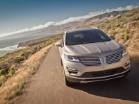 2015-Lincoln-MKC