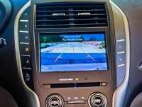 2015-Lincoln-MKC-display