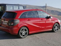 2015 Mercedes B-Class spy photo