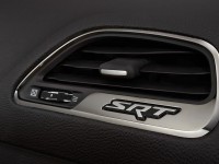 2015-dodge-challenger-srt-hellcat-air-vent