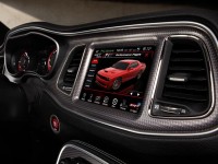 2015-dodge-challenger-srt-hellcat-infotainment-display