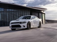 2015-dodge-charger-srt-hellcat