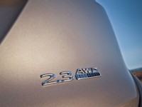 2015-lincoln-mkc-23-awd-badge