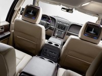 Lincoln Navigator Interior