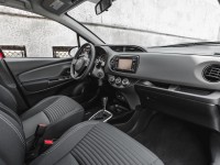 2015 Toyota Yaris SE Interior