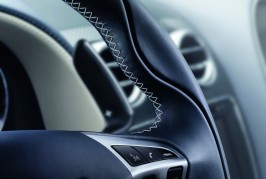 Steering-Wheel-Stitching