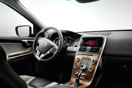 2015 Volvo XC60 T6 interior