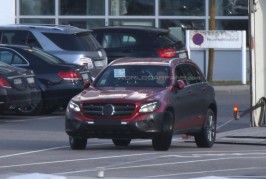 2016 Mercedes GLC spy photo