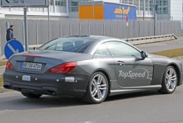 2016 Mercedes SL spy shots