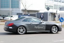 2016 Mercedes SL spy shots