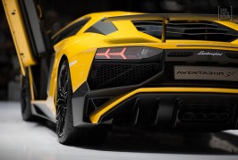 Lamborghini Aventador LP750-4 SV