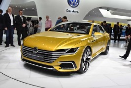 Volkswagen Sport Coupe Concept GTE at 2015 Geneva Motor Show