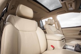 2015 Lexus LX570 Interior