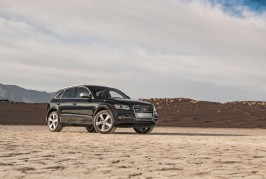 2015-audi-sq5-front-three-quarter