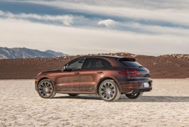 2015-porsche-macan-turbo-rear-three-quarters