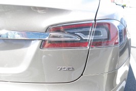 Tesla Model S 70D 2015