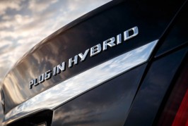 2016 Mercedes-Benz C350e plug-in hybrid