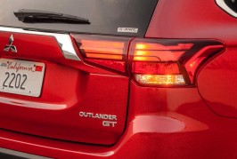 2016 Mitsubishi Outlander facelift