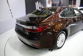 Lexus ES 2015