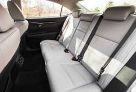 2015 Lexus ES350 Interior