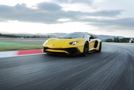 2016 Lamborghini Aventador LP750-4 SV