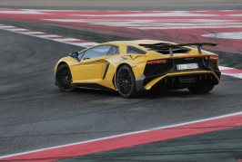 2016 Lamborghini Aventador LP750-4 SV