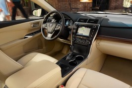 2016 Toyota Camry Interior