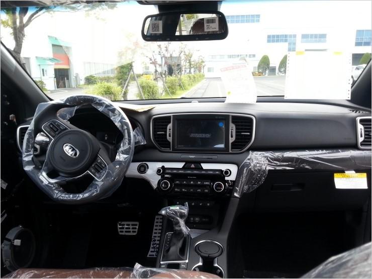 2016 Kia Sportage interior spy