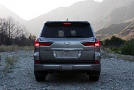 2016 Lexus LX-570