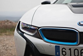 2015 BMW i8