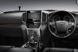2016 Toyota Land Cruiser