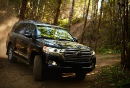 2016 Toyota Land Cruiser