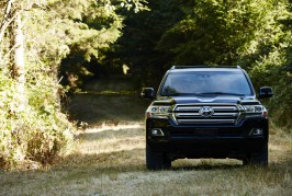 2016 Toyota Land Cruiser