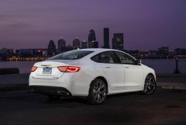 2016 Chrysler 200 90th