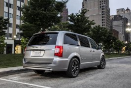 Chrysler Town & Country 2016