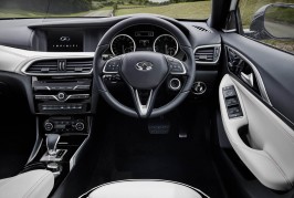 Infiniti Q30